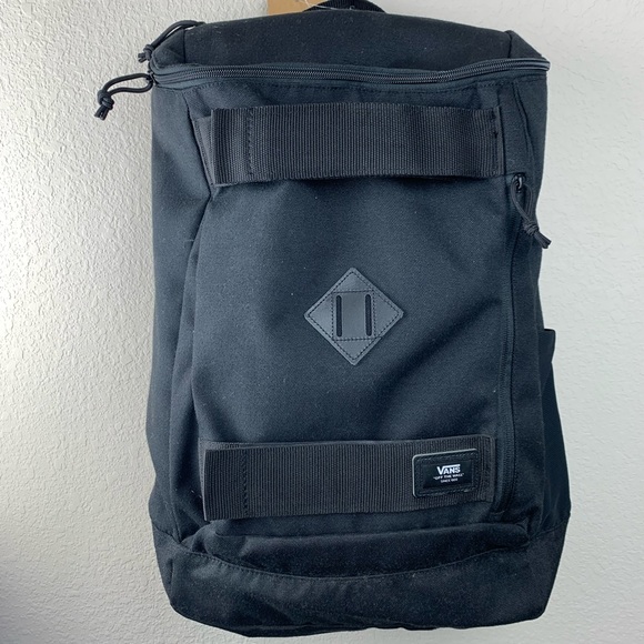 hooks skatepack